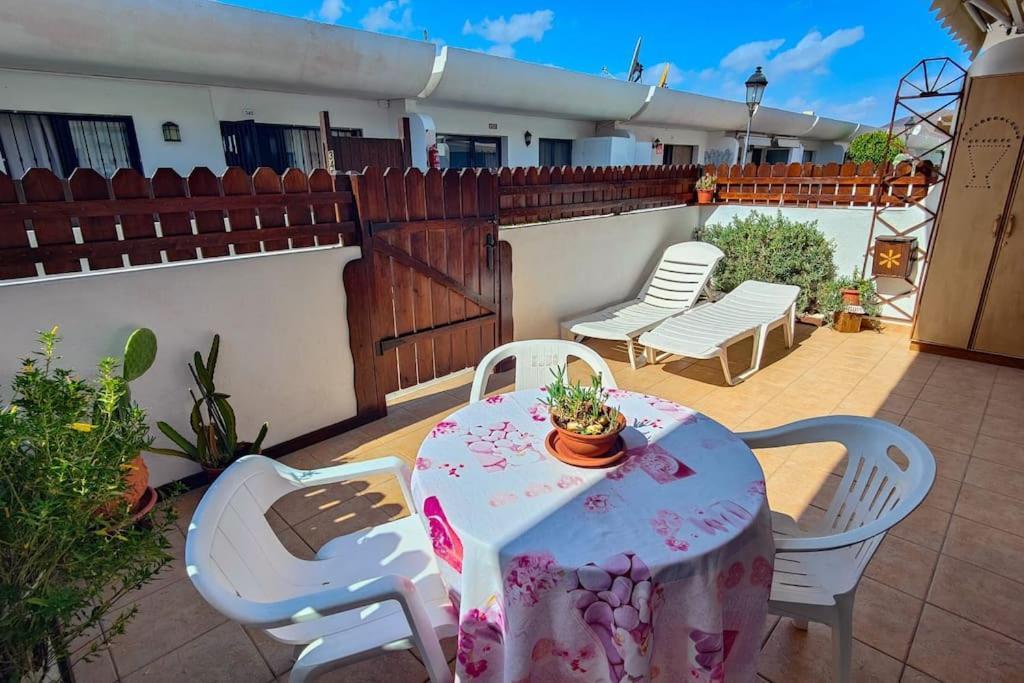 Sweet Flat With Private Patio Dunasol คอร์ราเลโฮ ภายนอก รูปภาพ