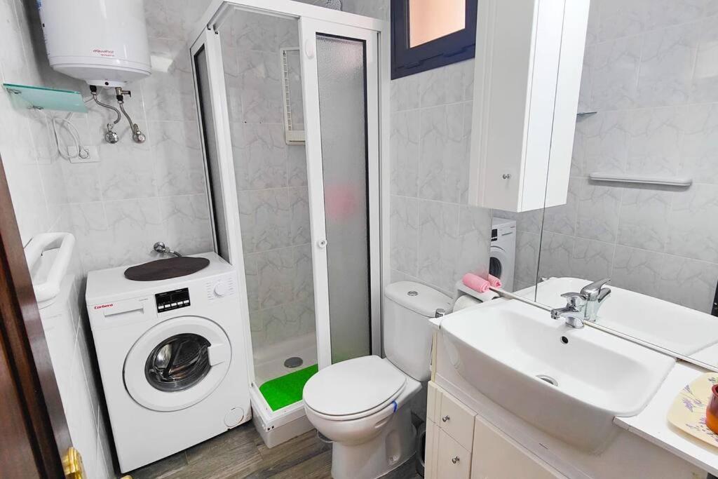 Sweet Flat With Private Patio Dunasol คอร์ราเลโฮ ภายนอก รูปภาพ